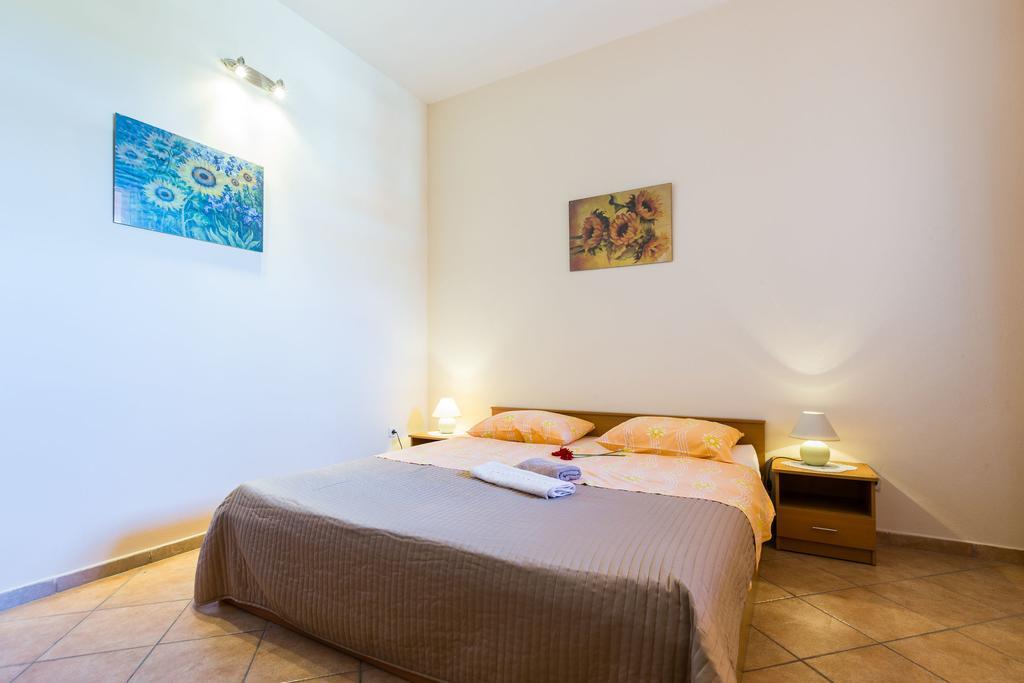 Apartments Angelina Sukošan Eksteriør billede