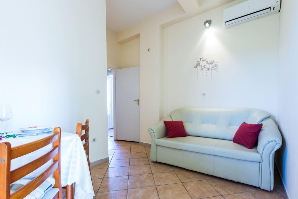 Apartments Angelina Sukošan Eksteriør billede